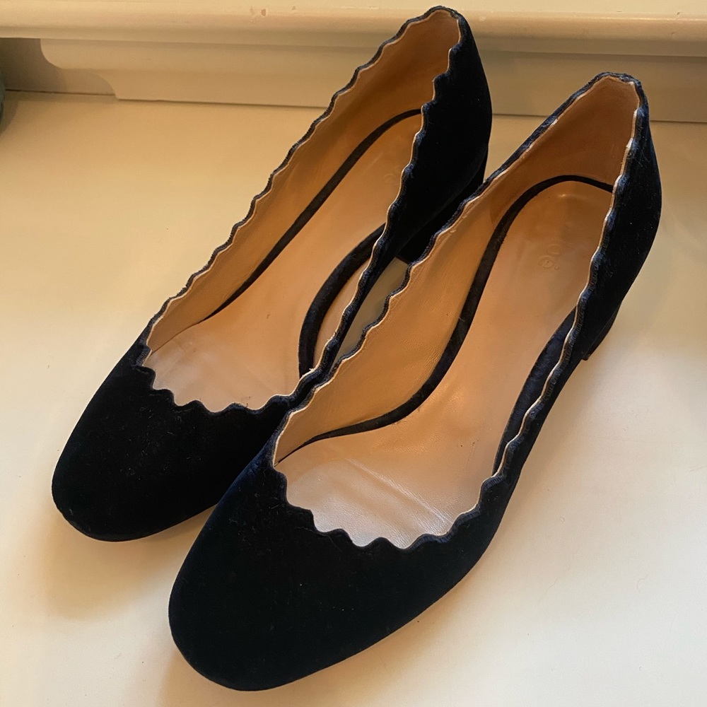 Chloe Navy velvet pumps